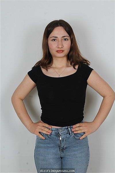 Kadın Oyuncular Adayımız Raziye