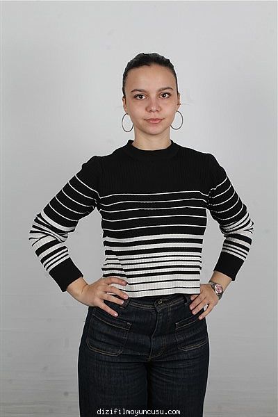 Kadın Oyuncular Adayımız Laura