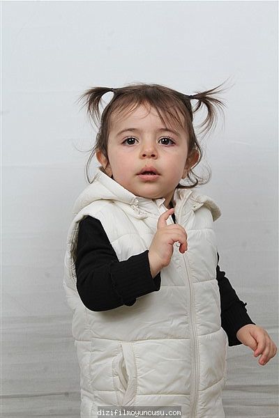 Çocuk Oyuncular Adayımız Meva