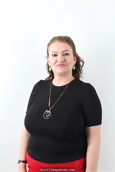 Kadın Oyuncular Adayımız Gülben