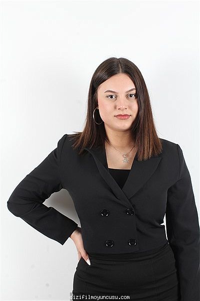 Kadın Oyuncular Adayımız Yaren