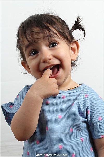 Çocuk Oyuncular Adayımız Kumsal