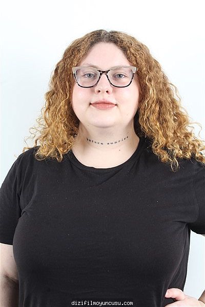 Kadın Oyuncular Adayımız Selin