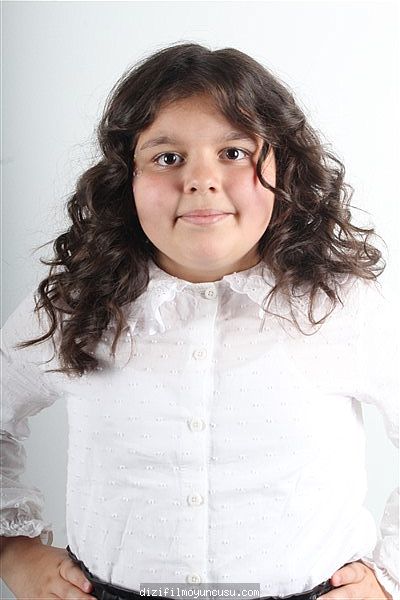 Çocuk Oyuncular Adayımız Hira