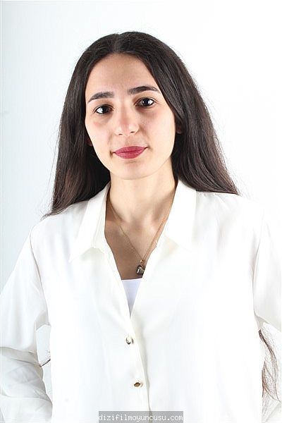 Kadın Oyuncular Adayımız Gülsemin