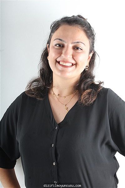 Kadın Oyuncular Adayımız Elif