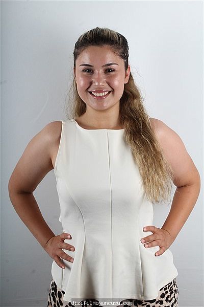 Kadın Oyuncular Adayımız Nurgül