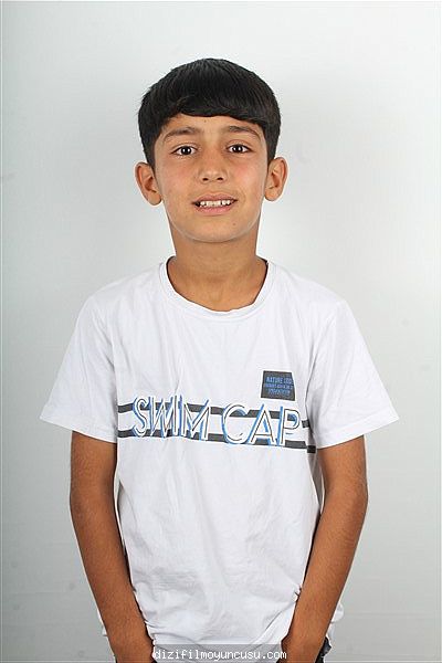 Çocuk Oyuncular Adayımız Onur