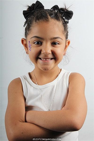 Çocuk Oyuncular Adayımız Lina