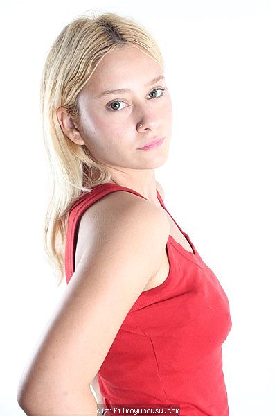 Kadın Oyuncular Adayımız Ayşe