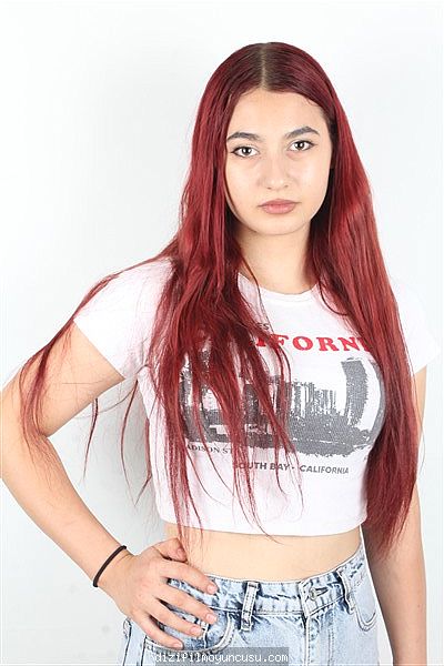 Kadın Oyuncular Adayımız Filiz
