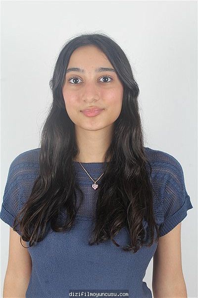 Çocuk Oyuncular Adayımız Azra
