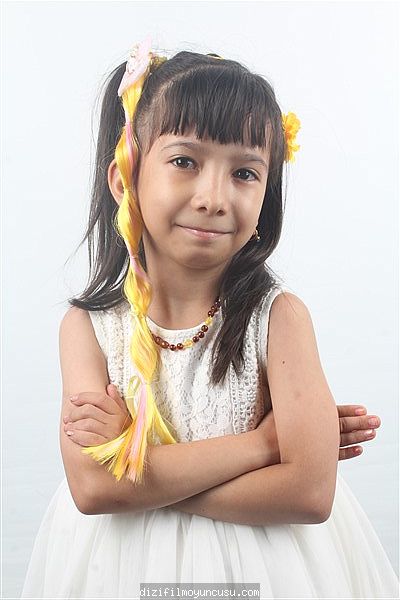 Çocuk Oyuncular Adayımız Meryem