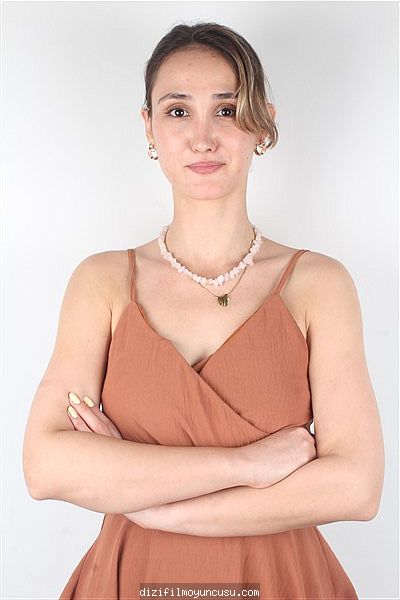 Kadın Oyuncular Adayımız Selin