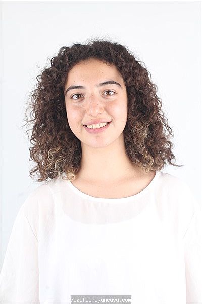 Kadın Oyuncular Adayımız Emine