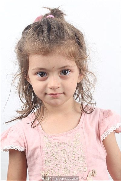 Çocuk Oyuncular Adayımız Serap