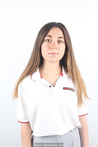 Kadın Oyuncular Adayımız Zeynep