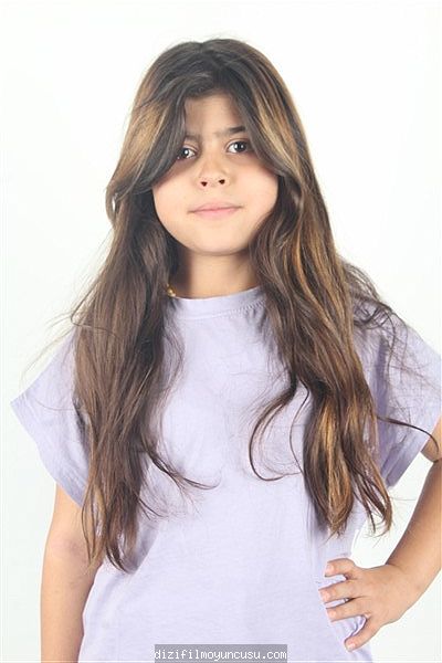 Çocuk Oyuncular Adayımız Azra