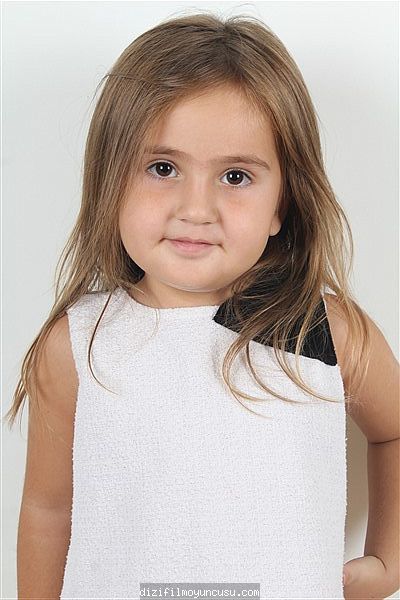 Çocuk Oyuncular Adayımız Lidya