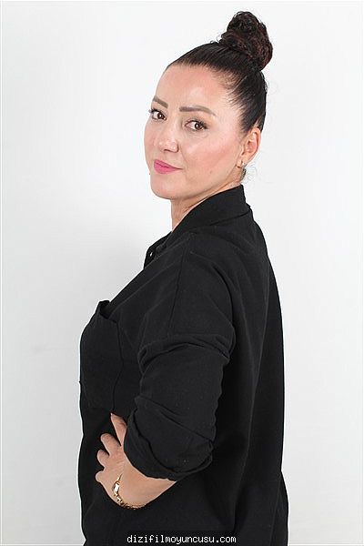 Kadın Oyuncular Adayımız Yelda