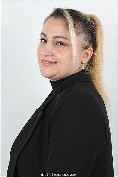 Kadın Oyuncular Adayımız Esin