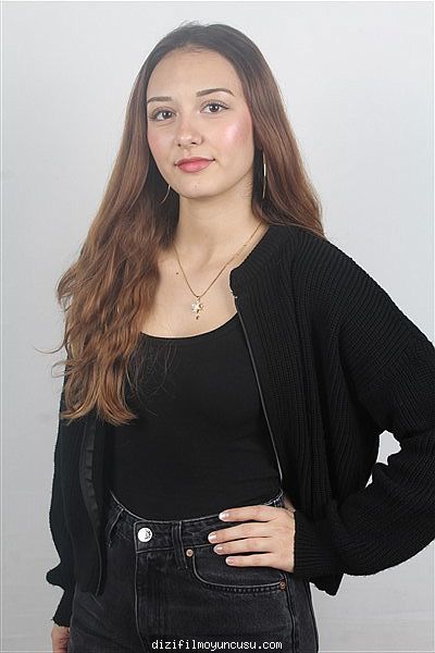 Kadın Oyuncular Adayımız Pelin