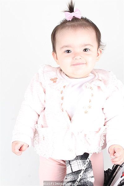 Çocuk Oyuncular Adayımız Alya