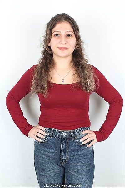 Kadın Oyuncular Adayımız Nazelin