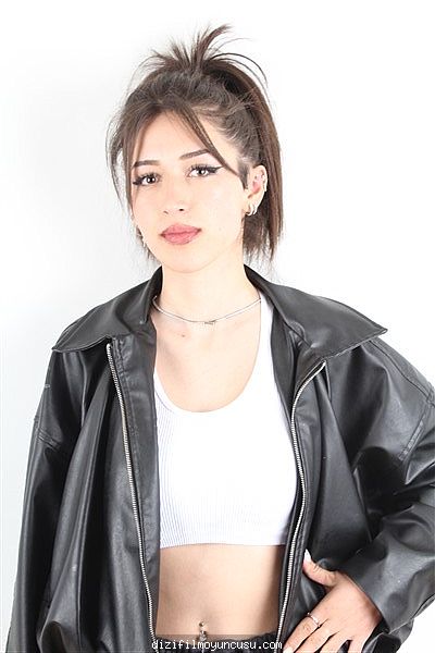 Kadın Oyuncular Adayımız Nursel