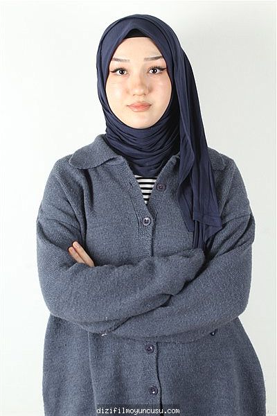 Kadın Oyuncular Adayımız Feyza