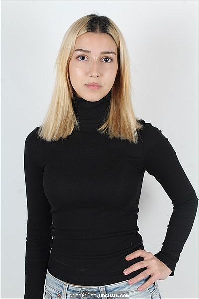 Kadın Oyuncular Adayımız Elif
