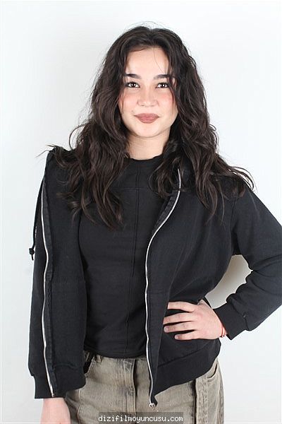 Kadın Oyuncular Adayımız Angelina