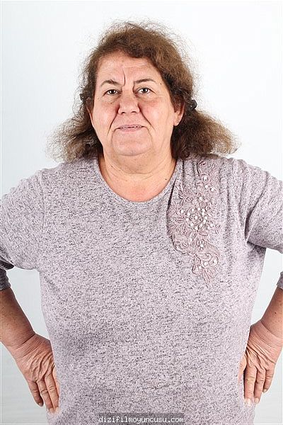 Kadın Oyuncular Adayımız Nermin