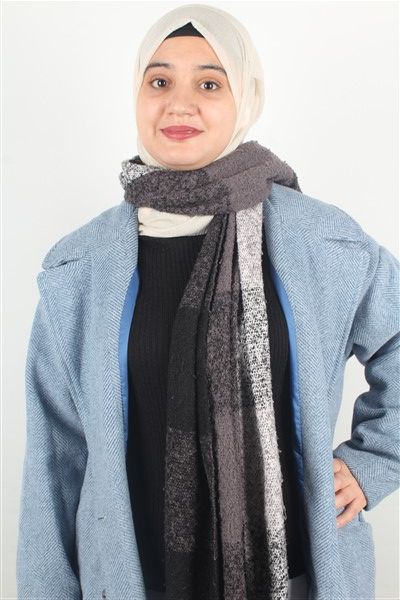 Kadın Oyuncular Adayımız Chirine