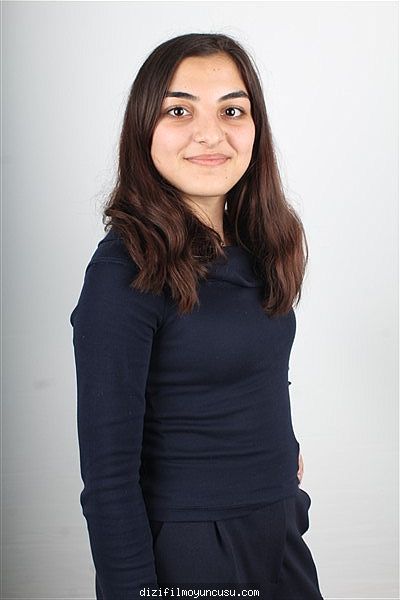 Kadın Oyuncular Adayımız Emine