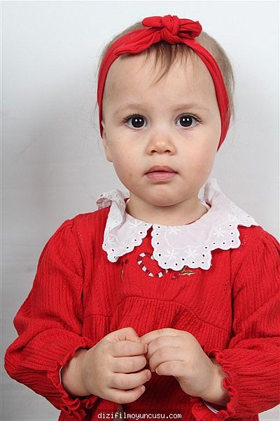 Çocuk Oyuncular Adayımız Defne