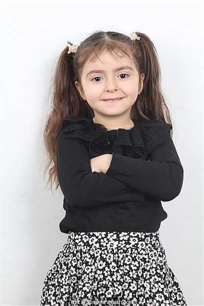 Çocuk Oyuncular Adayımız Selda