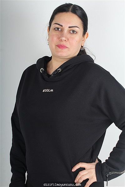 Kadın Oyuncular Adayımız Gamze