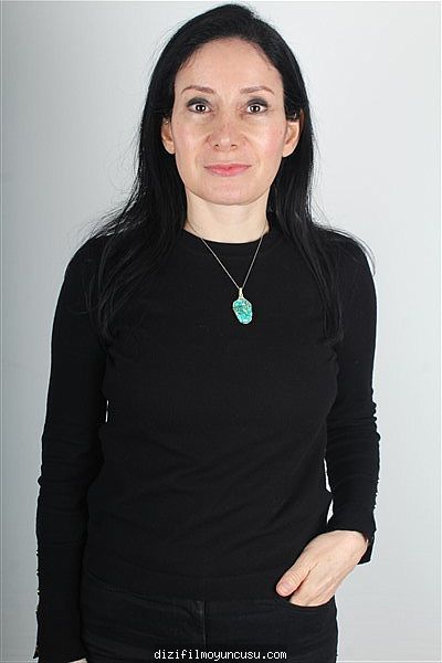 Kadın Oyuncular Adayımız Şenay