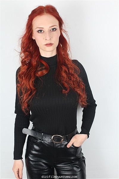 Kadın Oyuncular Adayımız Meryem