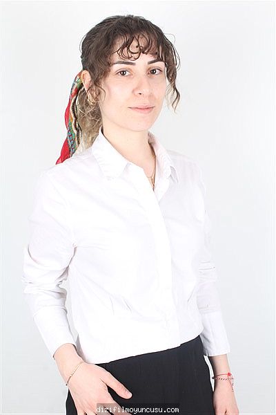 Kadın Oyuncular Adayımız Özge
