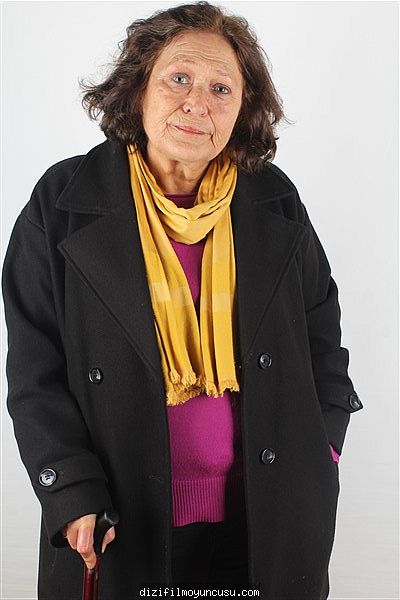 Kadın Oyuncular Adayımız Muazzez