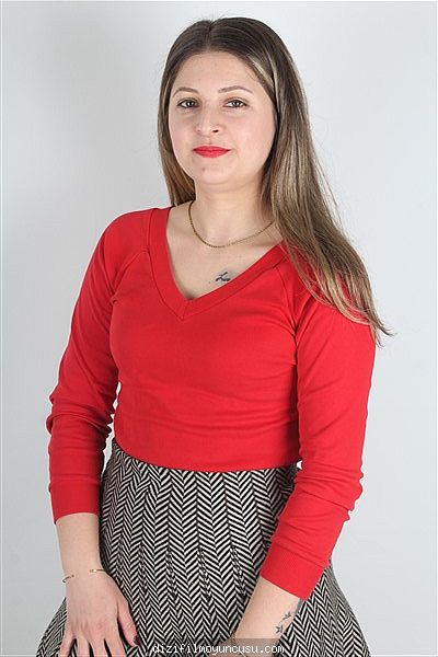 Kadın Oyuncular Adayımız Sinem