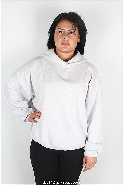 Kadın Oyuncular Adayımız Elif