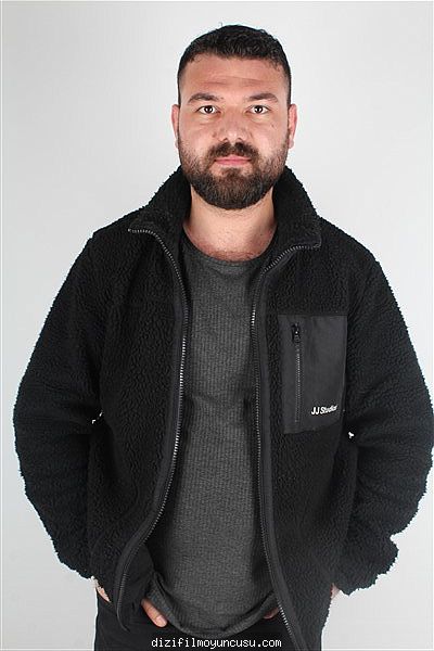 Erkek Oyuncular Adayımız Mehmet
