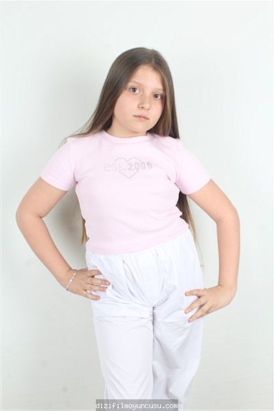 Çocuk Oyuncular Adayımız Lina