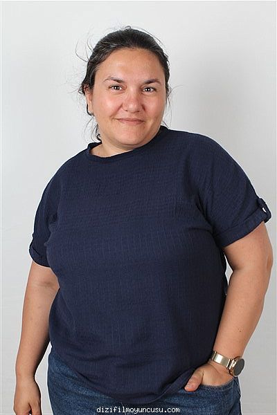 Kadın Oyuncular Adayımız Özlem