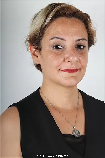 Kadın Oyuncular Adayımız Elif