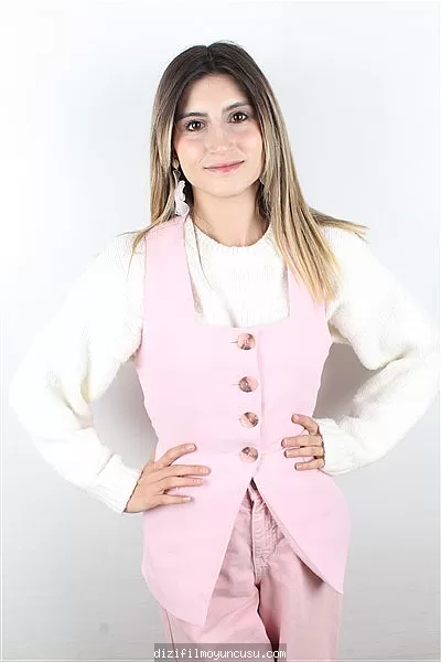 Kadın Oyuncular Adayımız Ceren