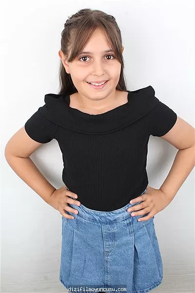 Çocuk Oyuncular Adayımız Elisa